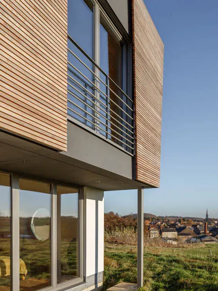 Châssis noir contemporain — réalisation châssis par Châssis Riche