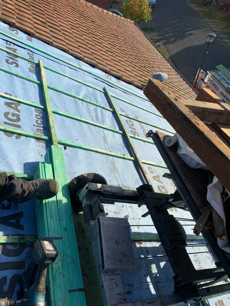 Rénovation de toiture avec sous-toiture isolante à Etterbeek, Delleuse Marc Toitures