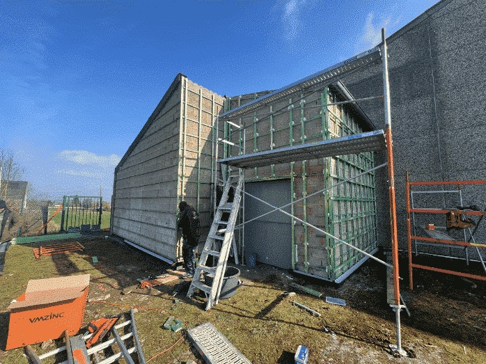 Chantier d'isolation des combles et des murs à Tournai, ISOL&VOUS